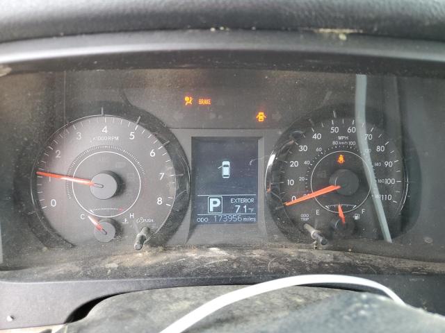 5TDKZ3DC5HS868914 Toyota SIENNA LE