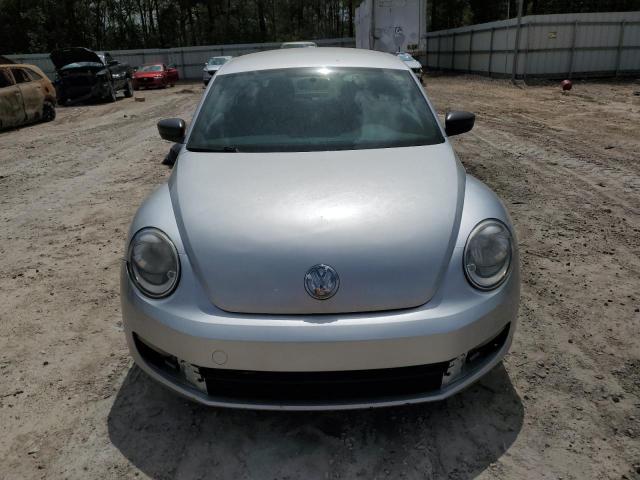 3VWF17AT4EM652064 Volkswagen Beetle