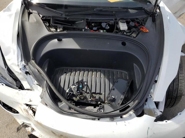 5YJ3E1EB8PF608004 Tesla MODEL 3