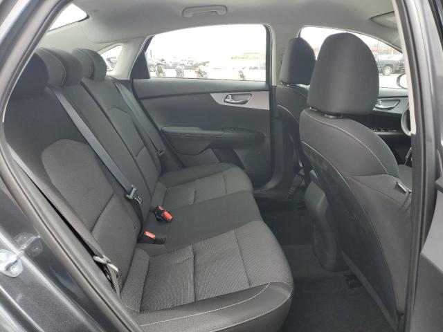 3KPF24AD3RE730650 KIA FORTE LX