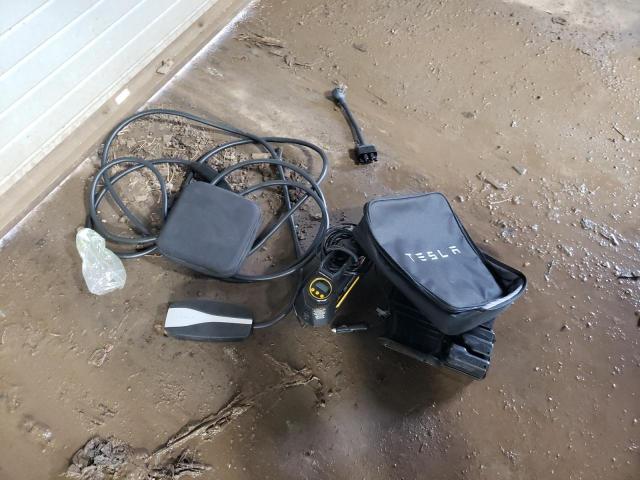5YJ3E1EC1PF498518 Tesla MODEL 3
