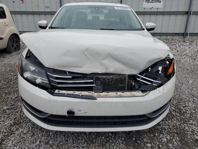 1VWBV7A36FC085328 Volkswagen PASSAT SE