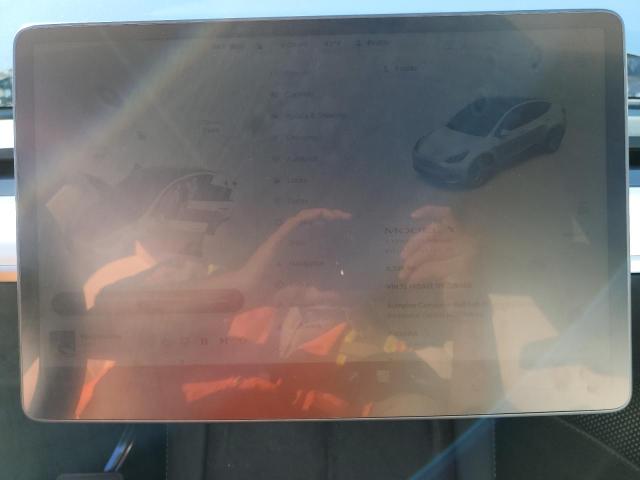 7SAYGAEE7PF825489 Tesla Model Y