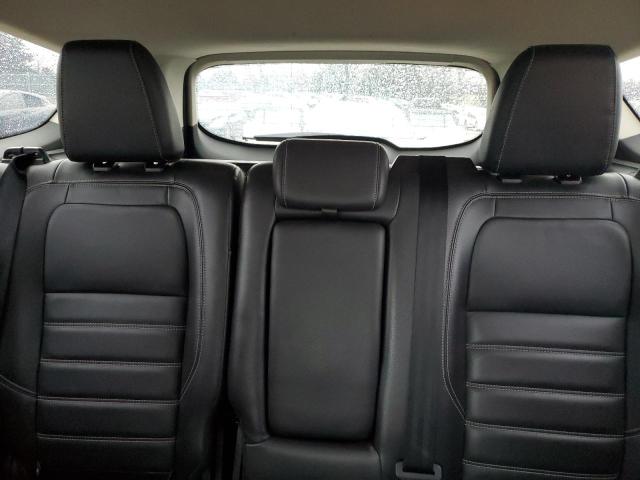 1FMCU0J94HUC68385 Ford Escape Titanium