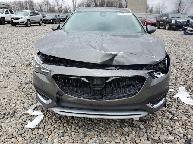 W04GV8SX2J1161318 Buick Regal Tourx Essence