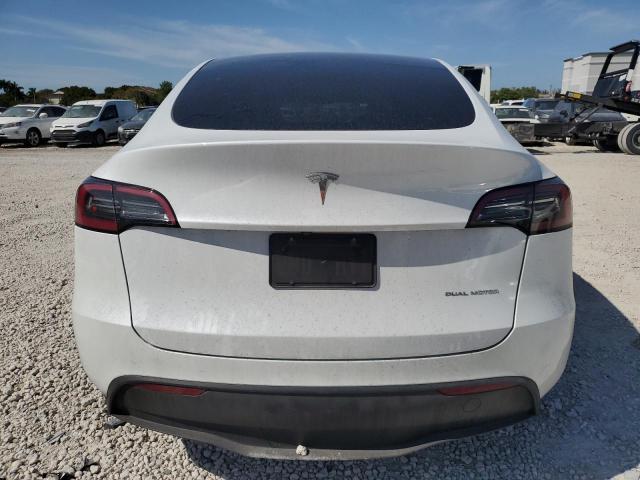 7SAYGAEE9PF856484 Tesla Model Y