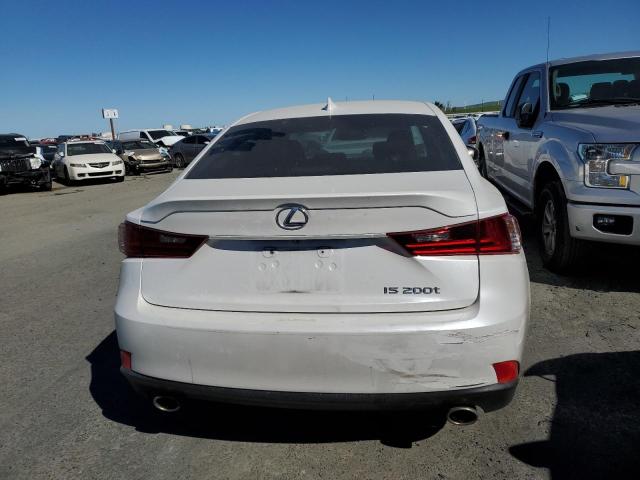 JTHBA1D2XG5037592 Lexus IS 200T