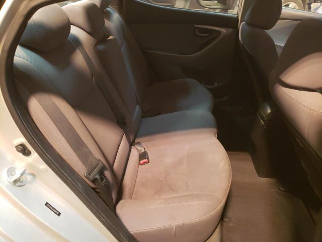 5NPDH4AE4GH745150 Hyundai ELANTRA SE