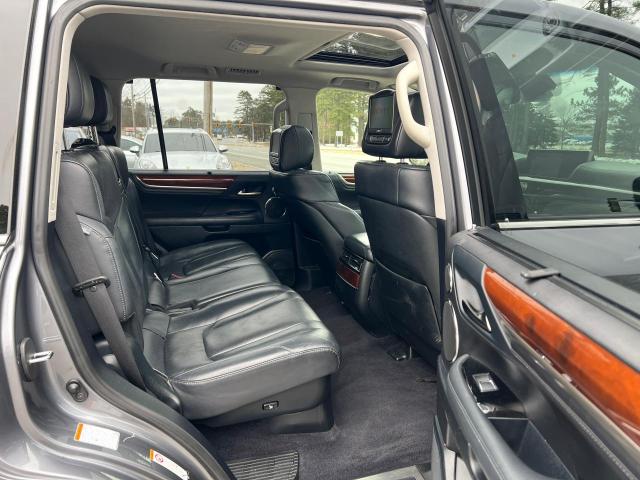 JTJHY7AX1G4215984 Lexus LX 570