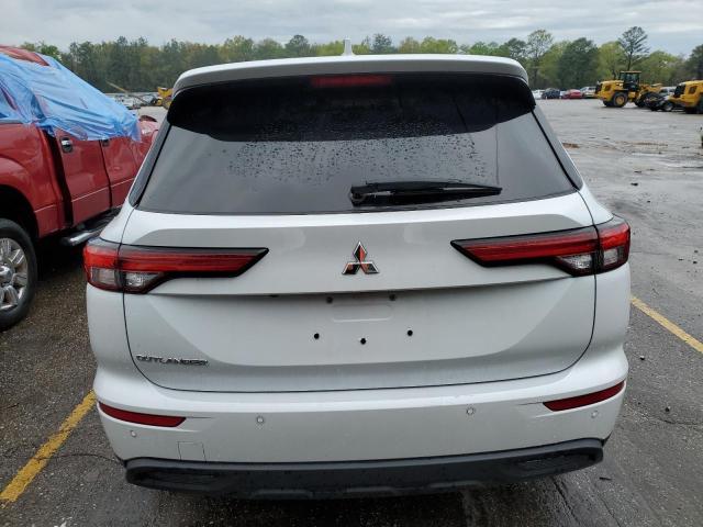 JA4J3TA83NZ053130 Mitsubishi Outlander Es