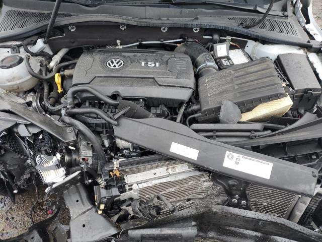 3VW447AUXJM277279 Volkswagen GTI S/SE