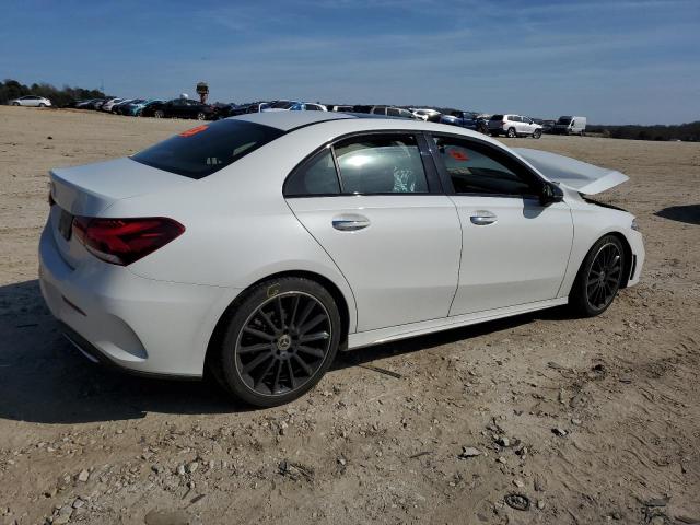 WDD3G4EB1LW037060 Mercedes-Benz A 220