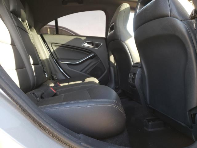 WDDSJ4EB4KN722767 Mercedes-Benz CLA 250