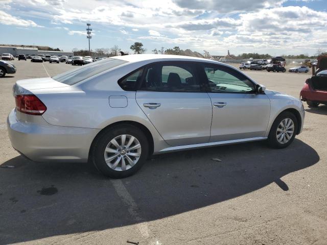 1VWAT7A37FC050654 Volkswagen PASSAT S