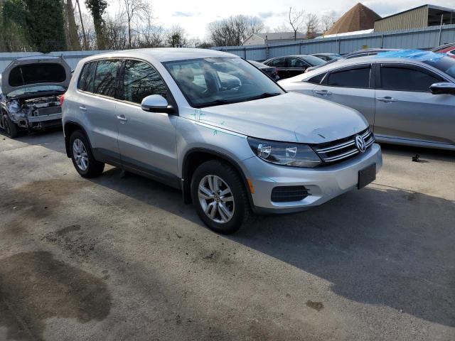 WVGBV3AX1EW524488 Volkswagen TIGUAN S