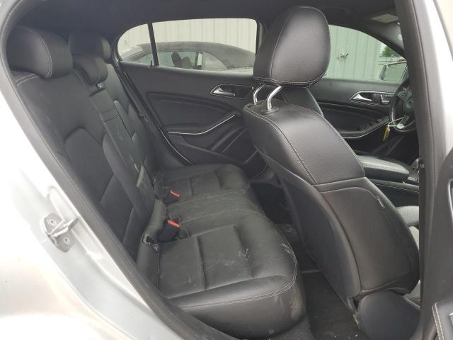 WDCTG4EB0KU014044 Mercedes-Benz GLA 250