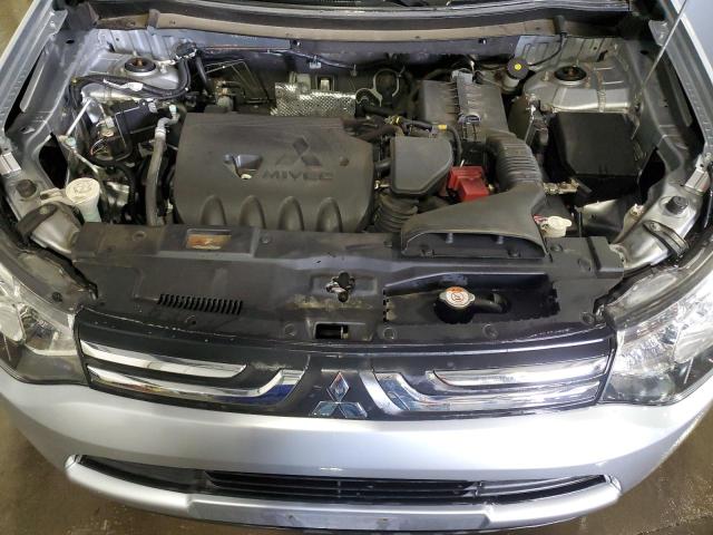 JA4AZ3A39EZ009023 Mitsubishi Outlander Se