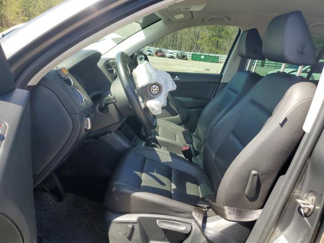 WVGAV7AX4FW609409 Volkswagen TIGUAN S