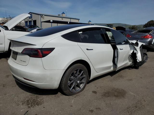 5YJ3E1EB8PF608004 Tesla MODEL 3
