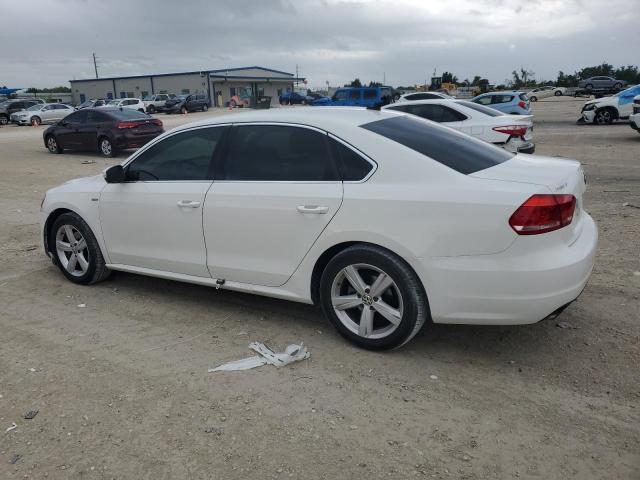 1VWAT7A39FC115925 Volkswagen PASSAT S