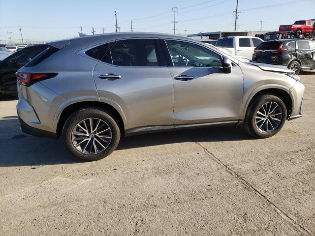 2T2AKCEZ2RC017310 Lexus Nx 350h Base