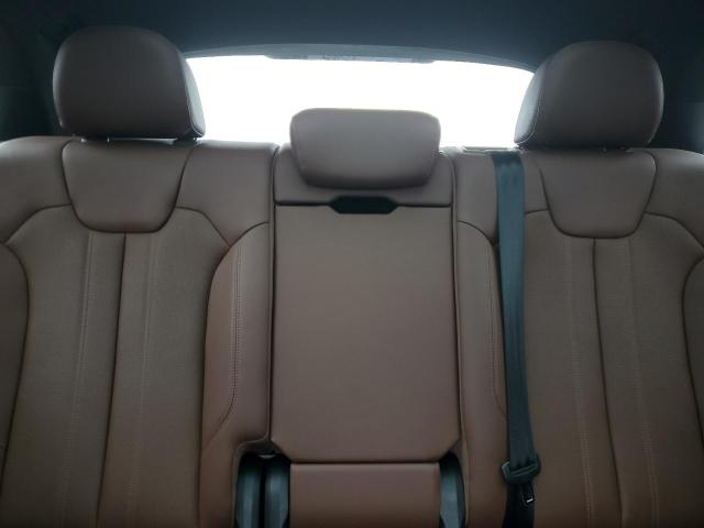 WA1BNAFY7J2112176 Audi Q5 Premium Plus