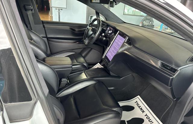 5YJXCBE23JF111544 Tesla MODEL X