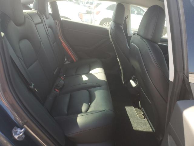 5YJ3E1EB8NF332971 Tesla MODEL 3