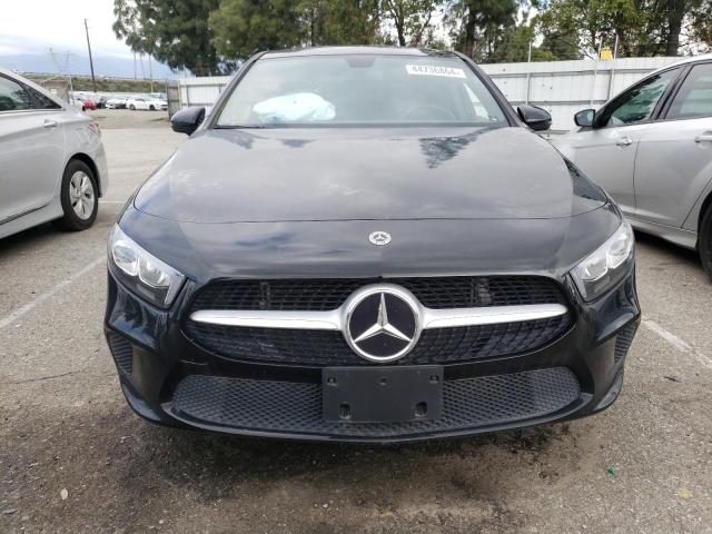 W1K3G4EB1NJ363439 Mercedes-Benz A 220