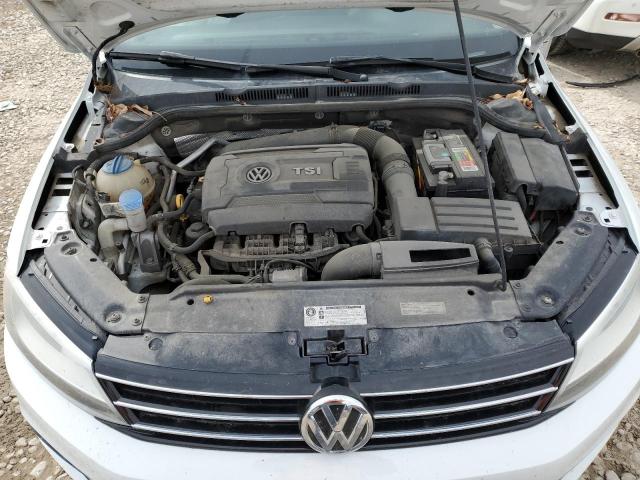 3VWD17AJXFM261928 Volkswagen JETTA SE