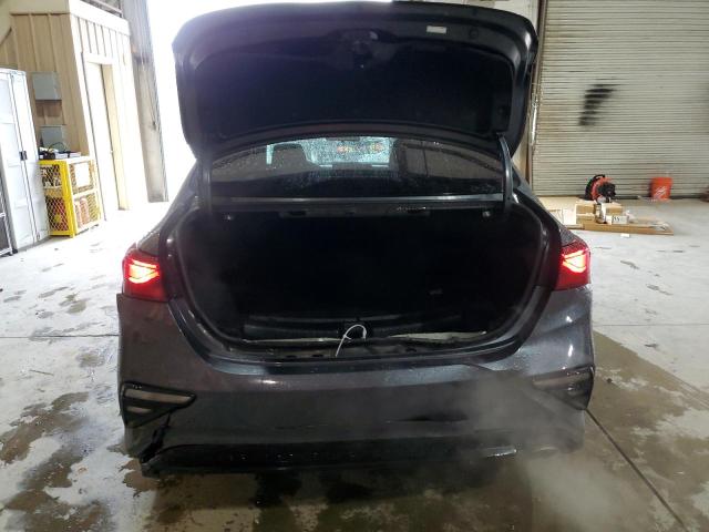 3KPF24AD8ME349269 KIA FORTE FE