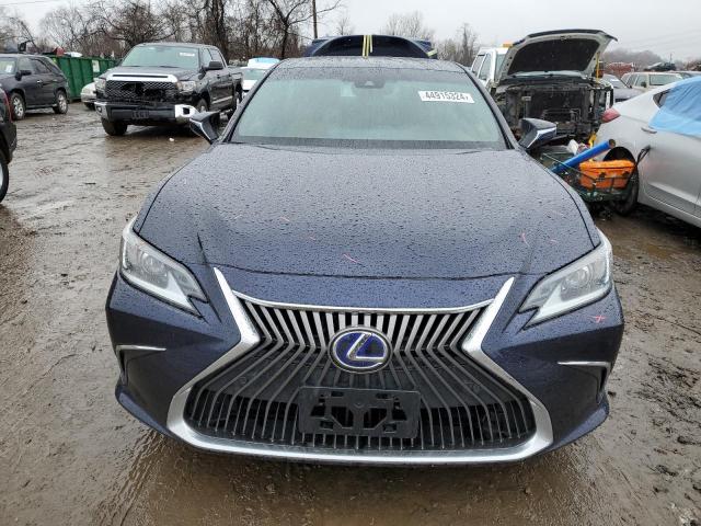 58AB21B13KU001335 Lexus ES 300H