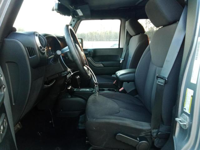 1C4BJWDG8EL133899 Jeep Wrangler Unlimited Sport