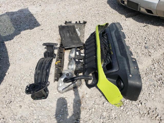 ZACCJBCB8HPF15238 Jeep Renegade Trailhawk