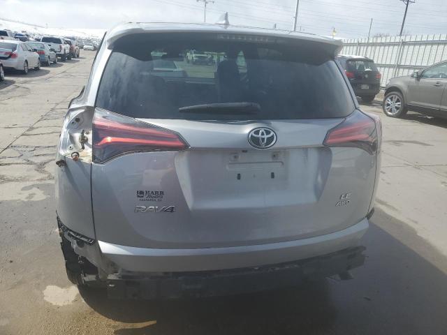 2T3BFREV1JW808144 Toyota RAV4 LE