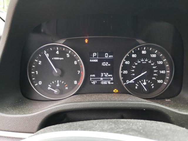 5NPD74LF1JH352884 Hyundai ELANTRA SE