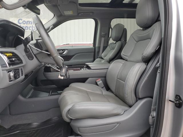 5LMJJ3LT4LEL11861 Lincoln Navigator L Reserve