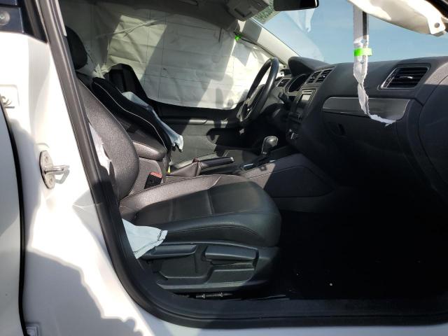 3VWDB7AJ9JM218445 Volkswagen JETTA SE
