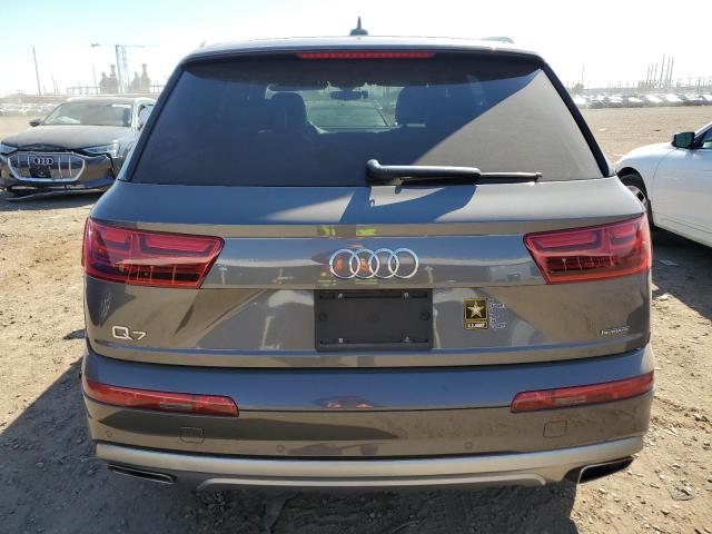 WA1LHAF78JD042386 Audi Q7 Premium Plus