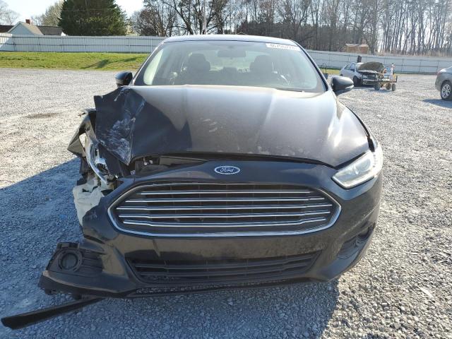 3FA6P0H72GR210932 Ford FUSION SE