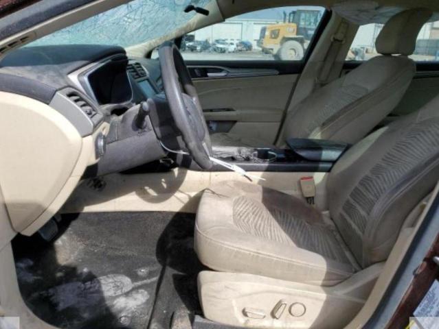 3FA6P0H72GR169105 Ford FUSION SE
