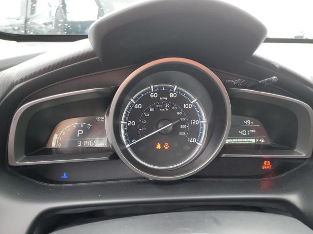 3MYDLBJV1LY702953 Toyota YARIS LE