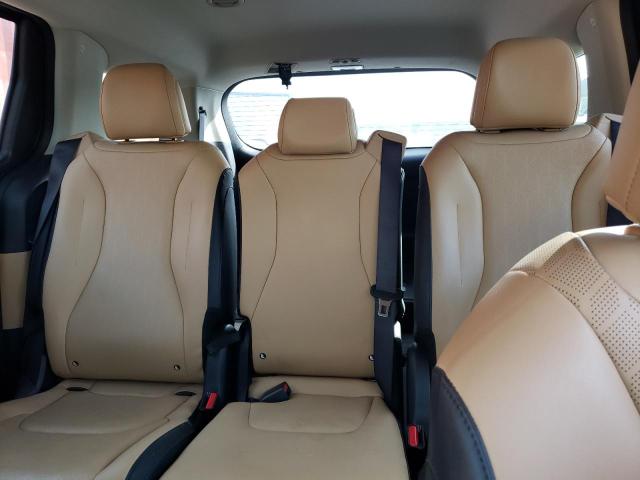 KNDNB4H39P6207404 KIA Carnival Lx