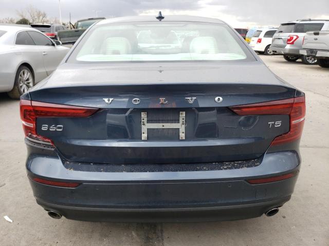 7JR102FK4KG012530 Volvo S60 T5 Momentum