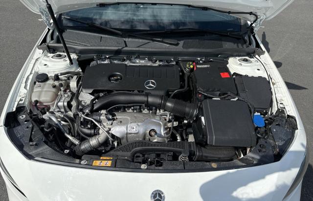 W1K3G4FB4NJ361781 Mercedes-Benz A 220 4matic