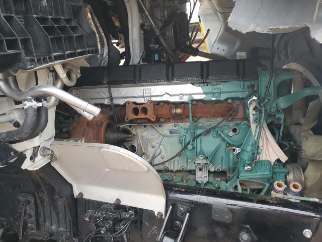 4V4NC9EH5RN625885 Volvo VN VNL