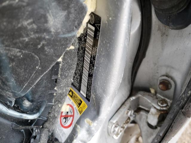 JTHKD5BH9F2219323 Lexus CT 200