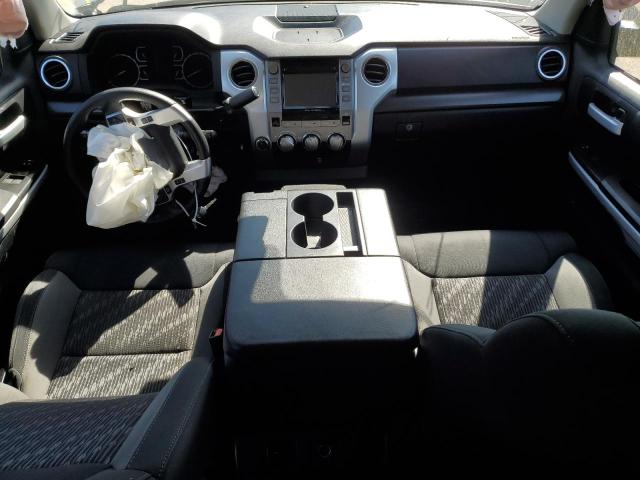 5TFDM5F17JX078657 Toyota Tundra Crewmax Sr5