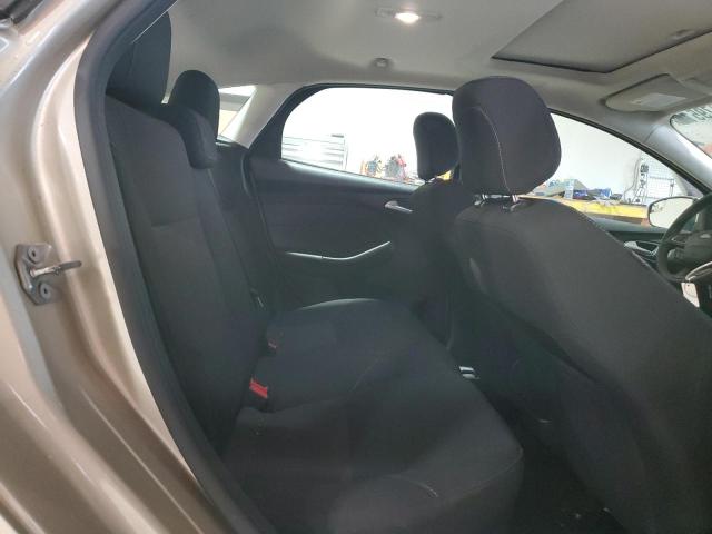 1FADP3M23JL215145 Ford FOCUS SEL