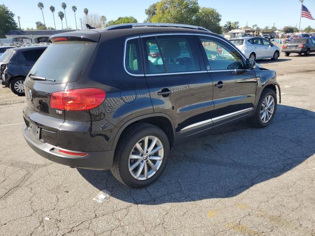 WVGRV7AX8HK000921 Volkswagen Tiguan Wolfsburg